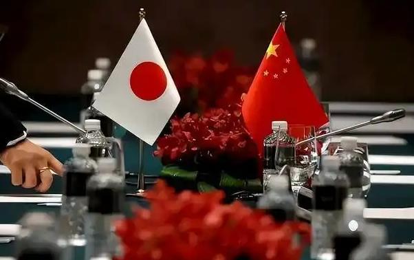 日本终于出来回应了！在我们完成对台军演之际，日本出来回应了！12月31日，日