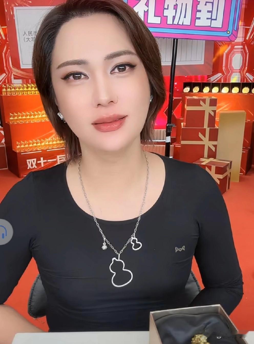 时大漂亮暗示辛巴后悔捧蛋蛋了！时大漂亮疑似暗示辛巴现在后悔又难