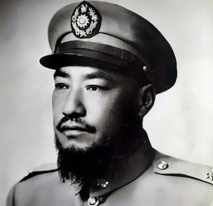 1949年，马步芳逃到台湾后，蒋介石却以“擅离职守”撤销了他全部职务，马步芳深知