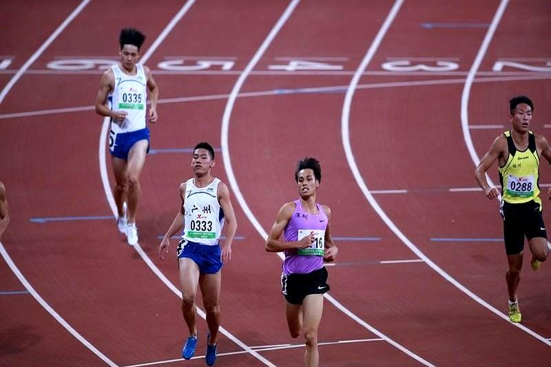 看了17号晚上的第15届全国运动会男女百米冠军的比赛成绩，说实话，这个成绩太一般