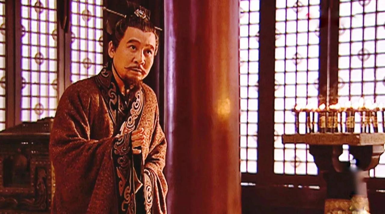 元光四年冬，长安渭城，寒风刮脸。一个曾经的丞相被押上刑场，头颅落地。此人叫窦婴，