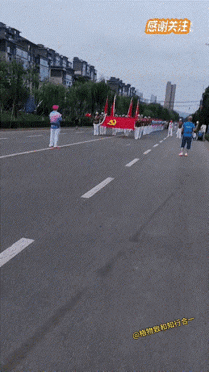不得不说，这样的大妈，以后越来越多了啊！[捂脸哭]