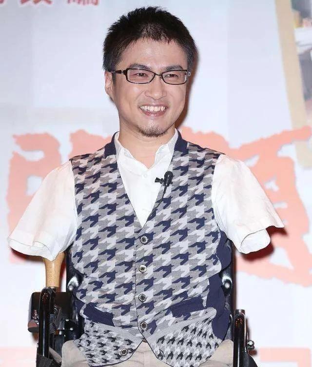 “女人如衣服，想换就换！”天生没有四肢的他，结婚15年，竟然公然出轨50人，肢体