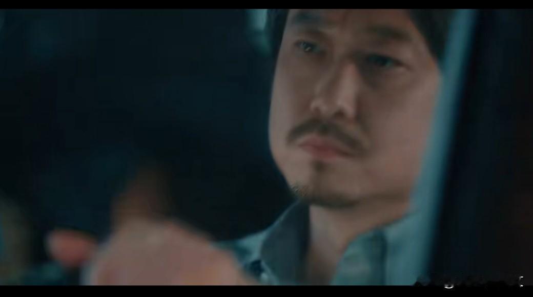 女儿悄悄回国那天，想打个车去面试，结果一抬头，居然是亲爸在开网约车！这剧情反转