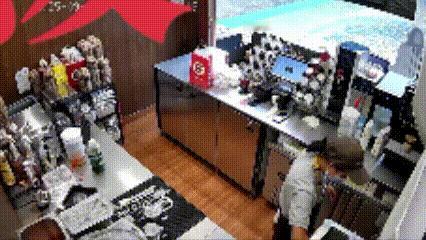 “哪里来的大小姐！”贵州，女子点了杯自提咖啡，结果找不到店，气愤之下选择退款，