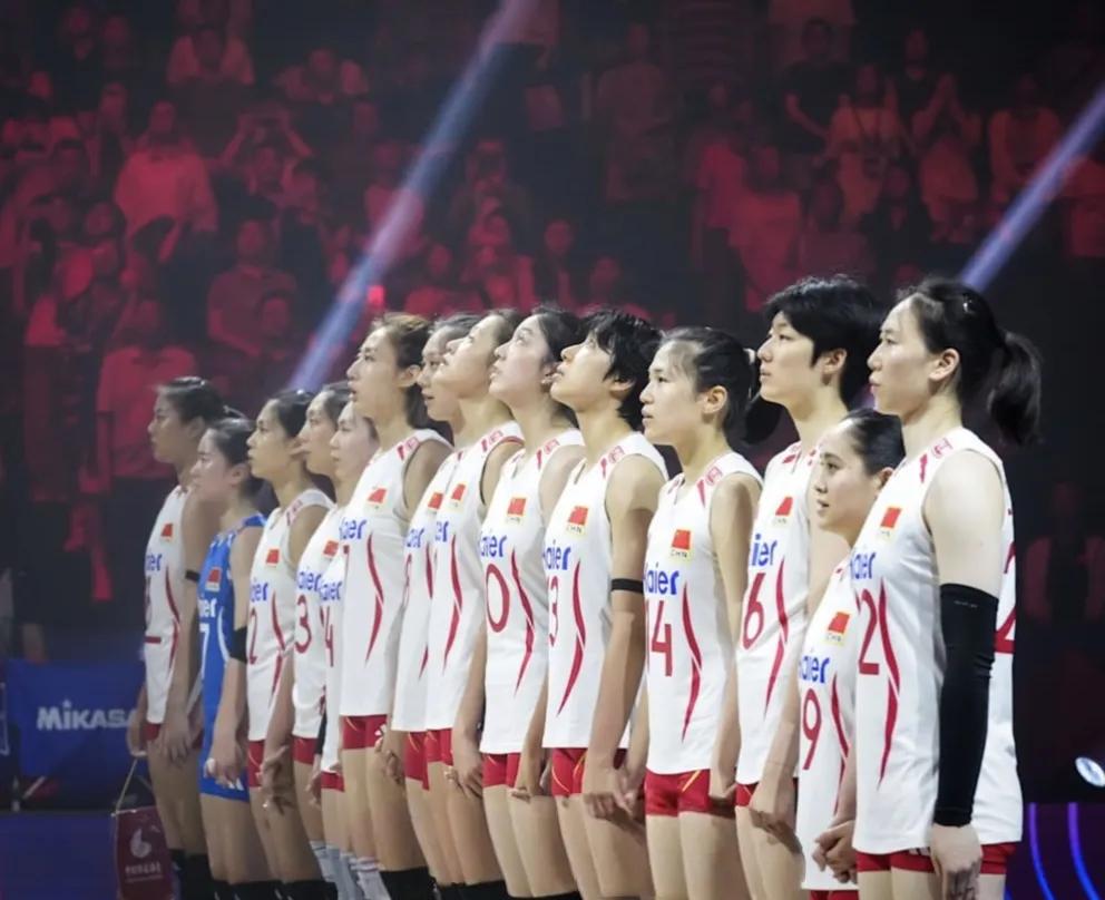 中国女排大比分3：2胜德国女排，先来看一下中国女排姑娘的比赛数据：庄宇珊得