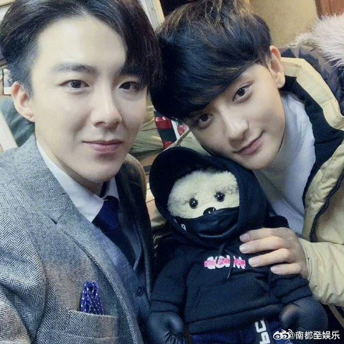 刘宇宁回应黄子韬道歉近日，黄子韬在综艺中没认出刘宇宁的照片，连说多次“不认识”