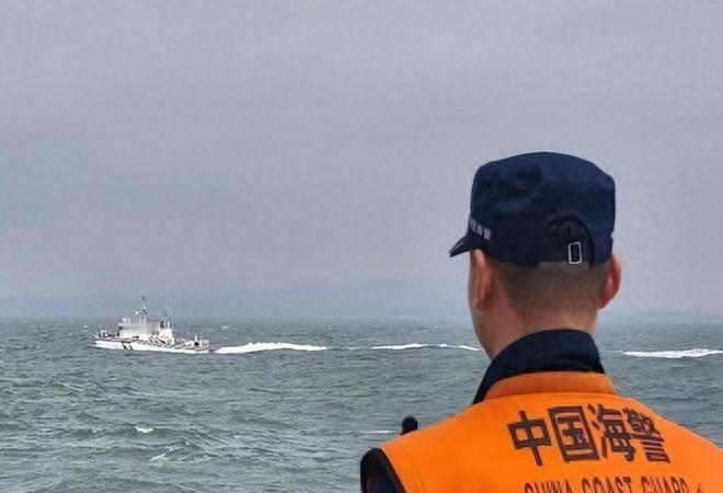 8月30日，中国海警两条线同时出击：南边在黄岩岛巡逻执法，北边在太平洋公海登船检