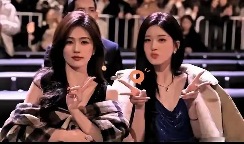 还好白鹿签约的是于正，不然她就很可能成为第二个赵露思了！白鹿一提拍戏累了想请假，