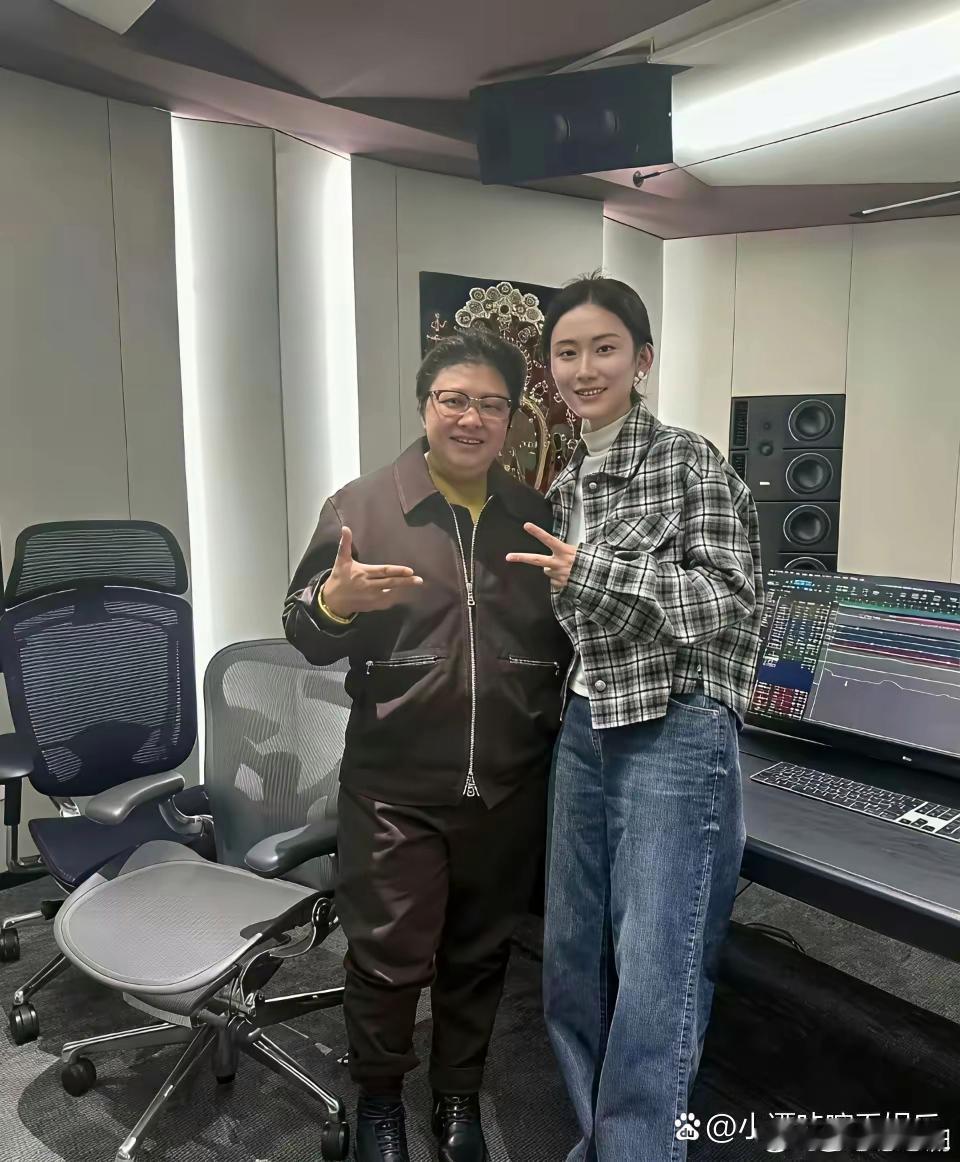 看完了贾玲减肥，再看看韩红减肥效果。