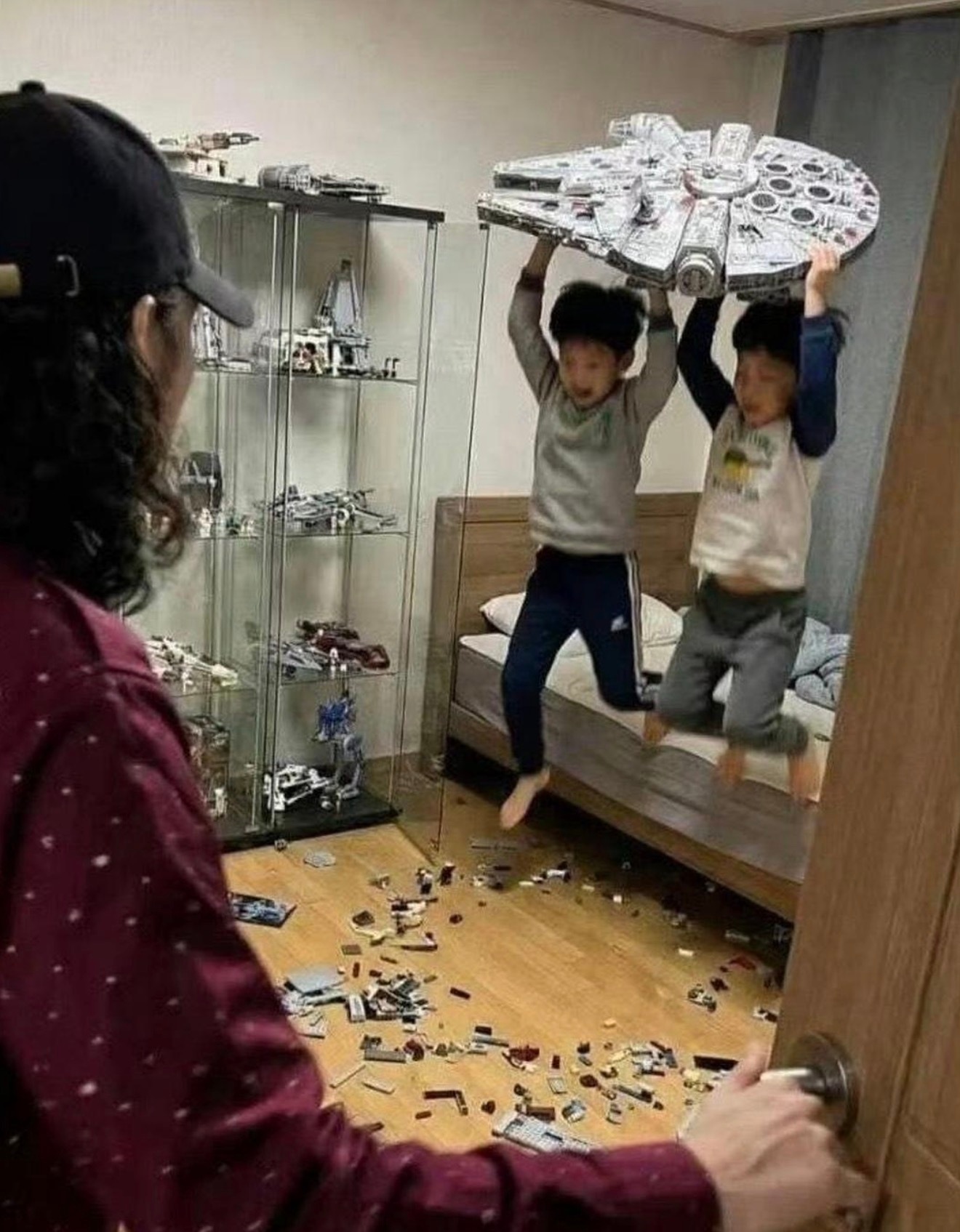 孩子爸爸回家发现天塌了