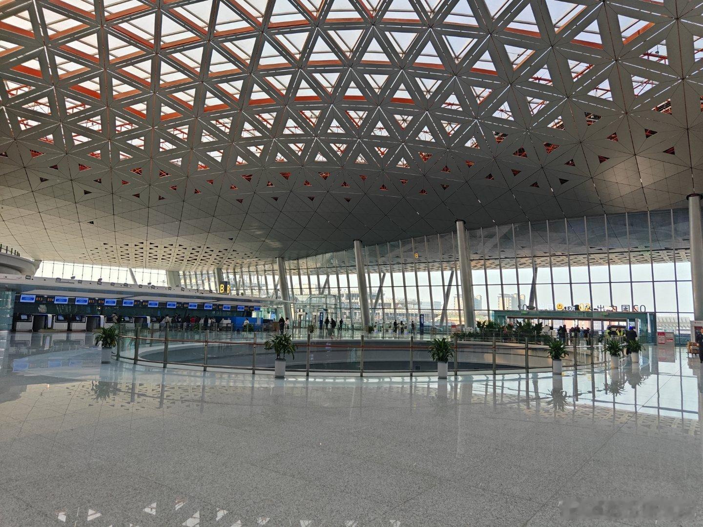 临沂新机场，终于有了国际范了之后提前半小时来机场的日子一去不复返了得提前一个半小