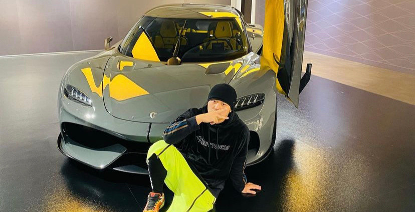 女儿说爸爸很适合这辆车！