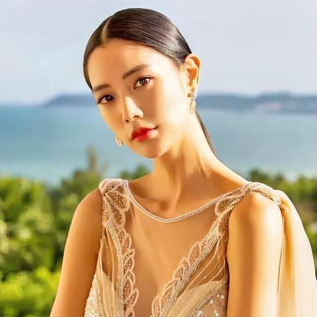 我宣布，克拉拉已经很难再结婚了！原因很简单，不是因为她不漂亮，也不是因为她工