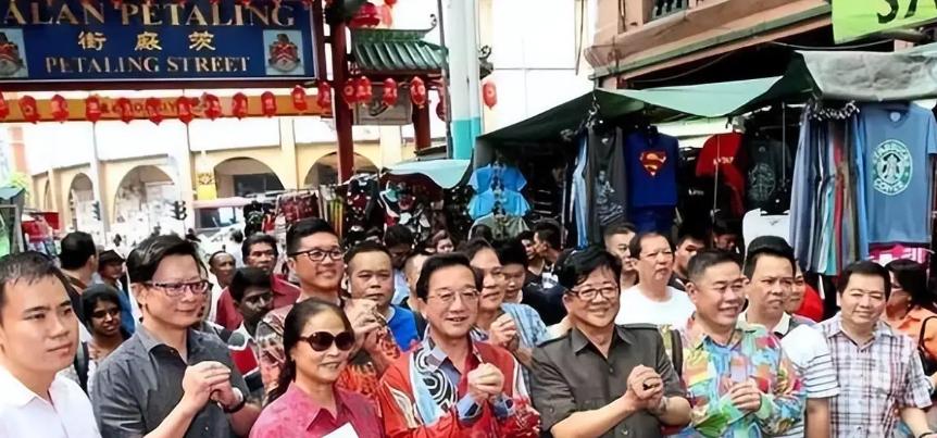 提起新加坡大多数人第一印象就是，新加坡70%以上都是华人，大家同根同源，肯定