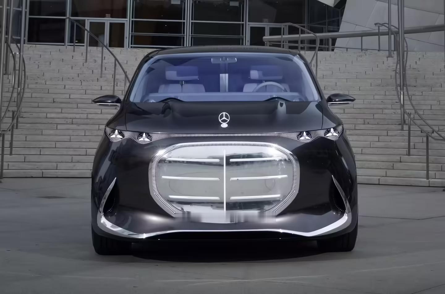 “全球首款豪华城市SUV”奔驰VLE明年三月就要首秀了，说实话，比起SUV，我感