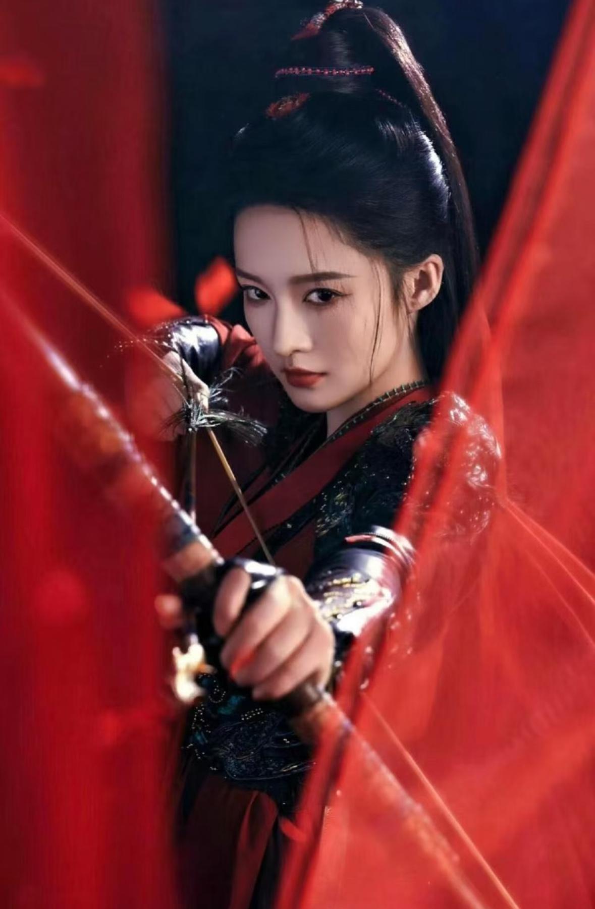 我要和李沁陈哲远道歉😩是我过早无端下结论了，还说《一笑随歌》数据最终在850