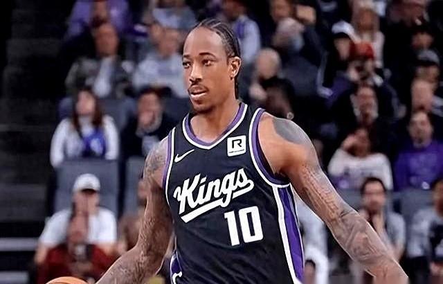 国王队花大钱堆了四个全明星，结果打得像四人各自刷数据。小萨博尼斯天天当蓝领，传