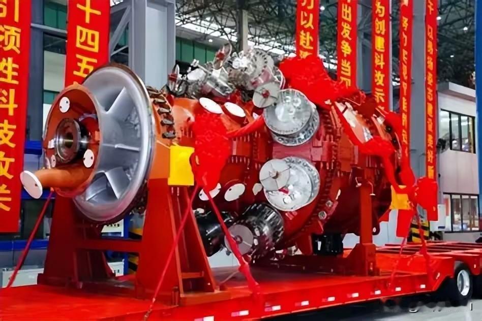 中船703所研制的50兆瓦级CGT50燃气轮机问世，是10万吨级常规动力航母“