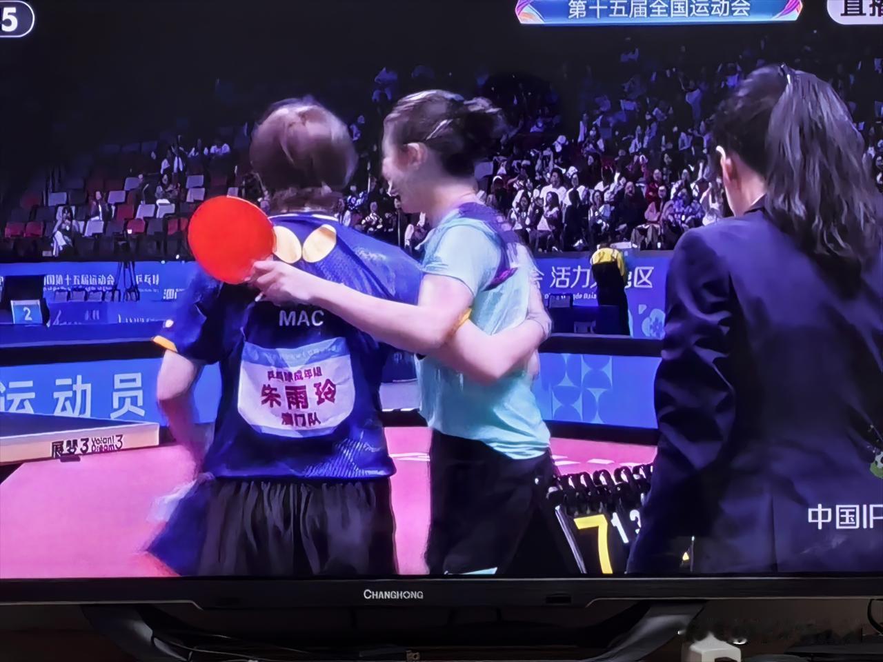 最新消息！全运会女乒铜牌争夺战刚刚落下帷幕，结果发表山东出战的陈梦，大比分4:
