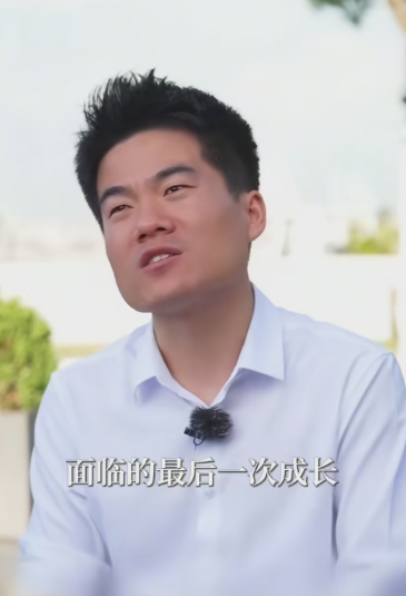 与辉同行发布的中元节视频点赞快十万了，但第一次劝朋友们，此评论区慎入，董宇辉点进