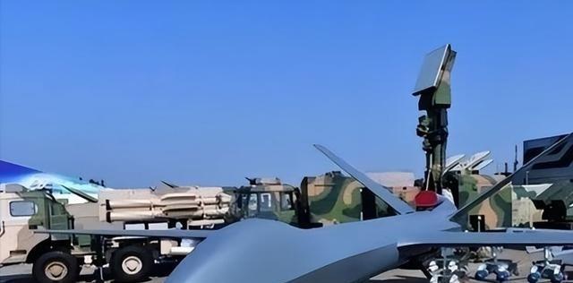 俄专家曾评价：中国很多武器性能超过美国，但都有一个共同缺点！中国造的新式武器越来