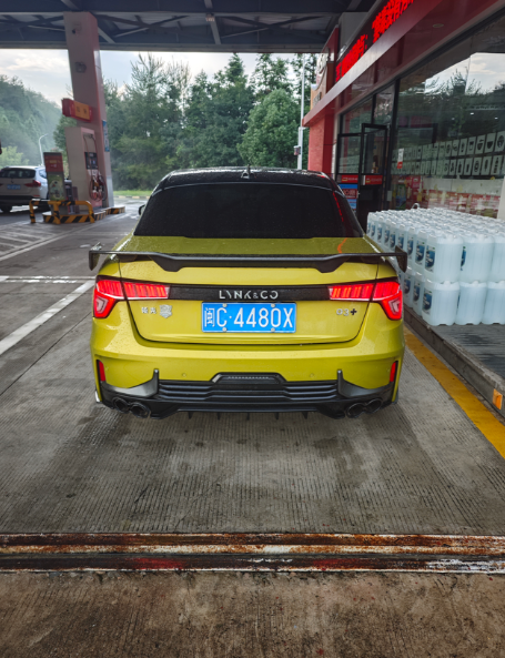 领克03跑高速的优缺点一辆车在高速上行驶能有什么样的优缺点呢？首先我说说我自