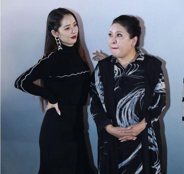 谈及郭碧婷，向太的偏爱毫不掩饰：“网友都说是我娶了郭碧婷，我觉得还真是这样。有了