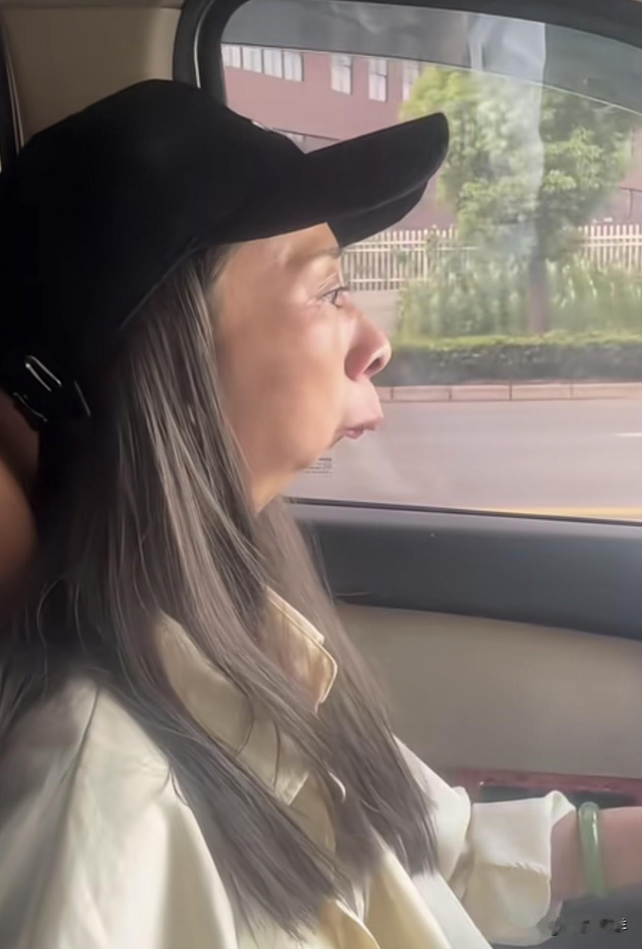 还真有这样的狐狸🦊造型大家应该都还记得《天书奇谭》里的狐狸精一家三口