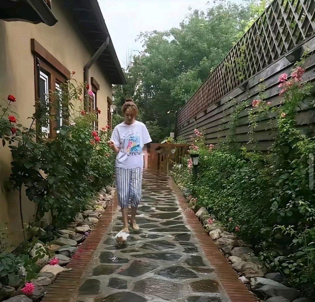 李小冉在北京的房子可真漂亮