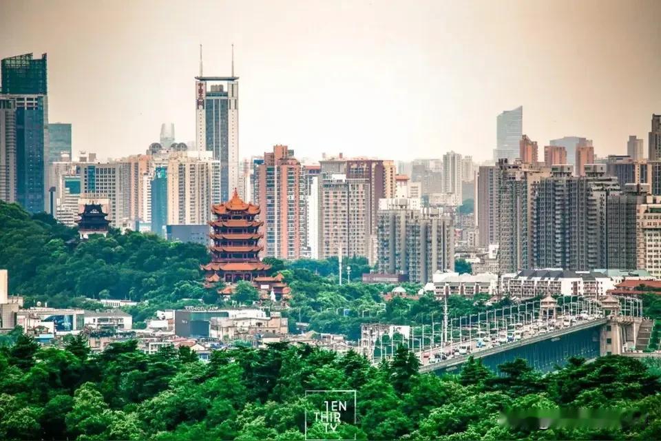 徐湖平终于被抓起来了！嘴硬有用吗？2025年12月23日中午，原江苏省南京博