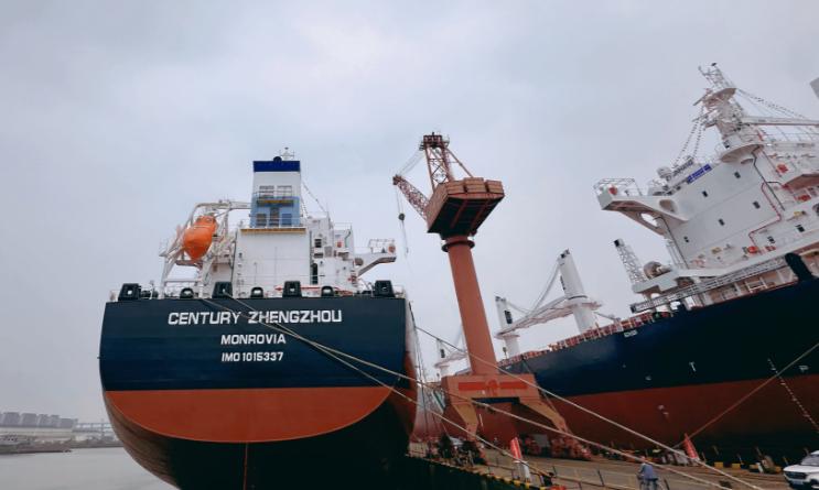 180万桶原油，中国人真金白银买的货，半小时内就被美军特种部队连船带油“顺”走了