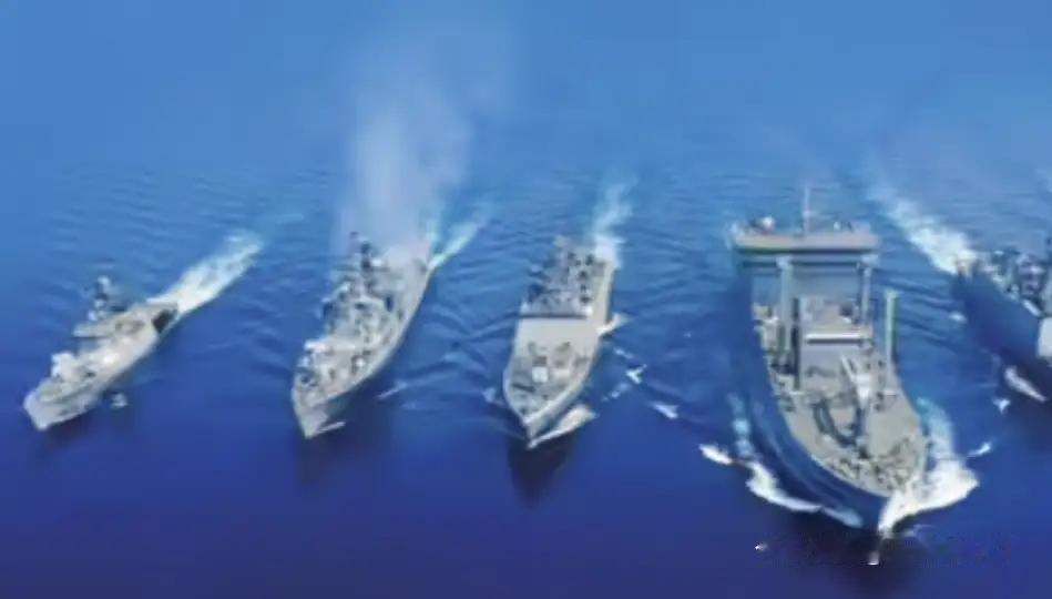 印度近期举办的米兰2026多国海军演习和国际阅舰式，这次活动规模确实不小，一共有