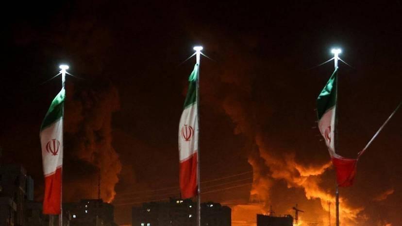 没有黑客入侵，没有木马攻击，甚至连网线都没插，伊朗几千台核心通信设备竟然在同一秒