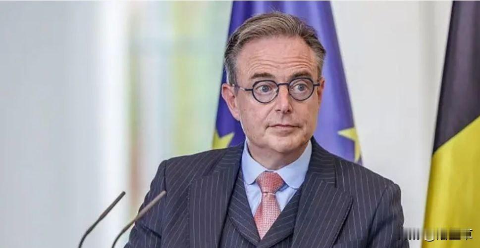 比利时首相最终拒绝了欧盟没收被冻结俄罗斯资产的要求。比利时首相巴特·德·韦弗