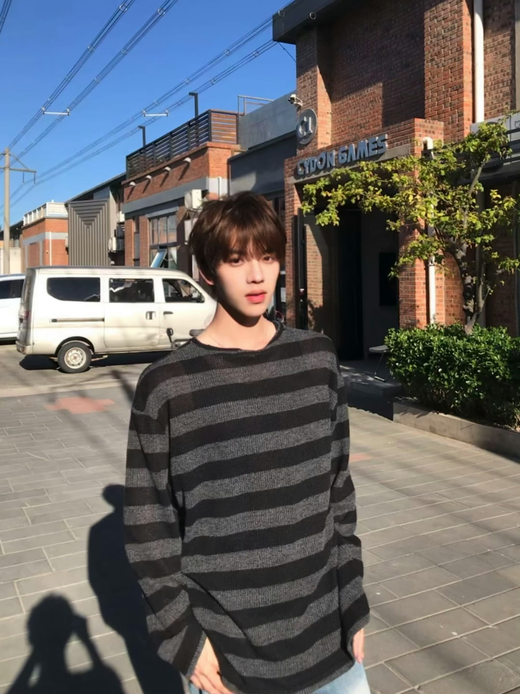继续把同一件衣服穿成这样