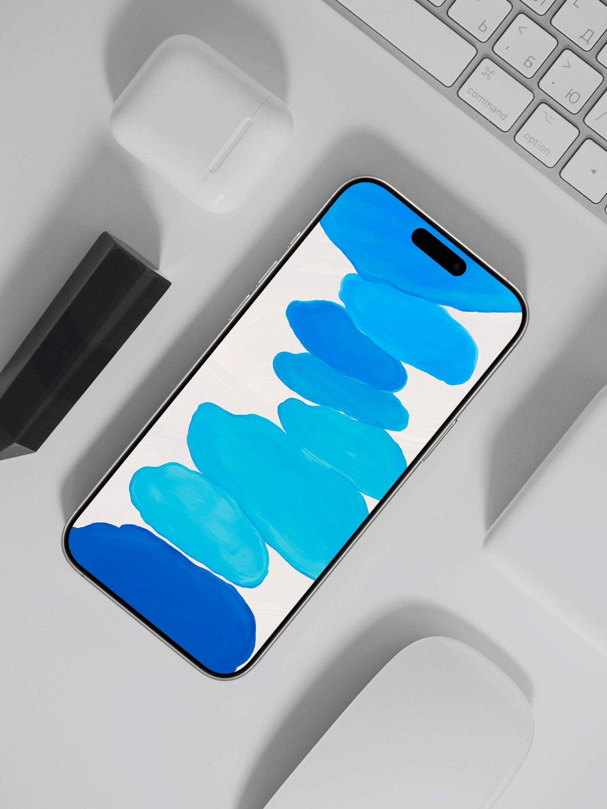 偷偷发一张壁纸，应该没人发现。