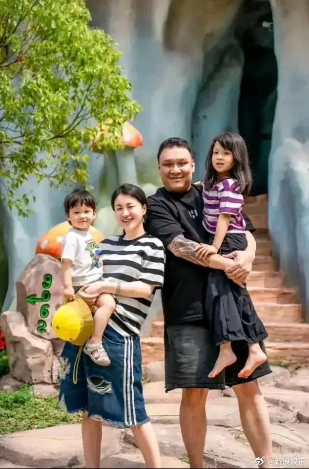 车澈乃万约会曝光后，前妻李嘉格发文称与爱奇艺副总裁车澈离婚：我和老车早已恢复朋友