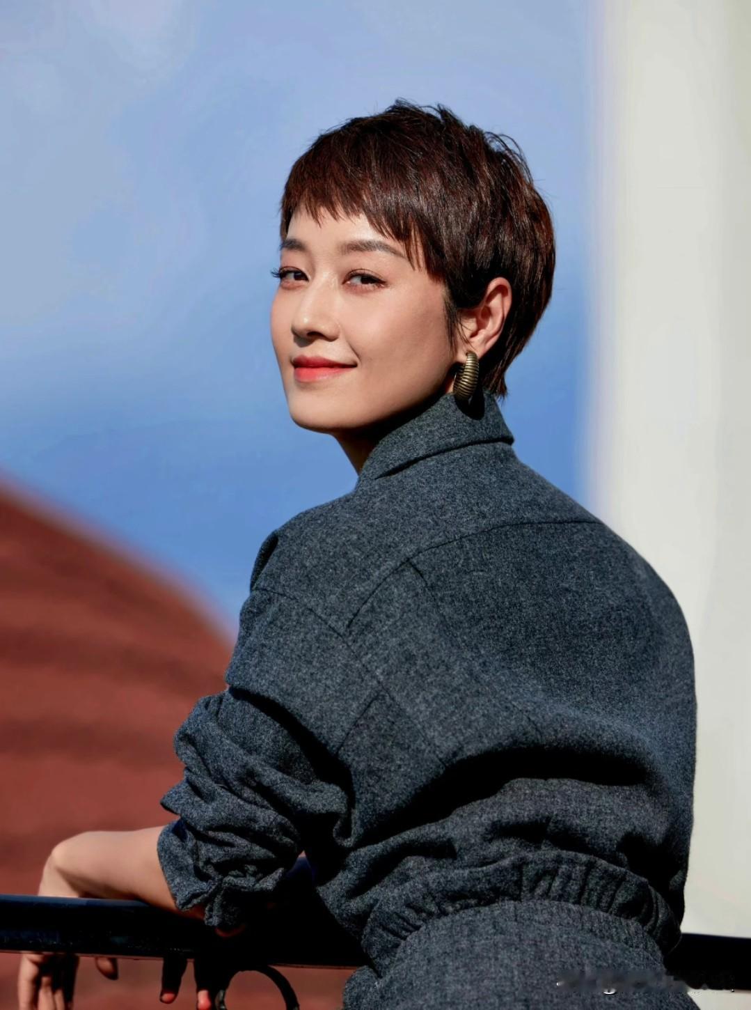 马伊利非常通透的一段话:“赚钱非常不容易，所以我从来都不乱花钱。从小我妈妈就一
