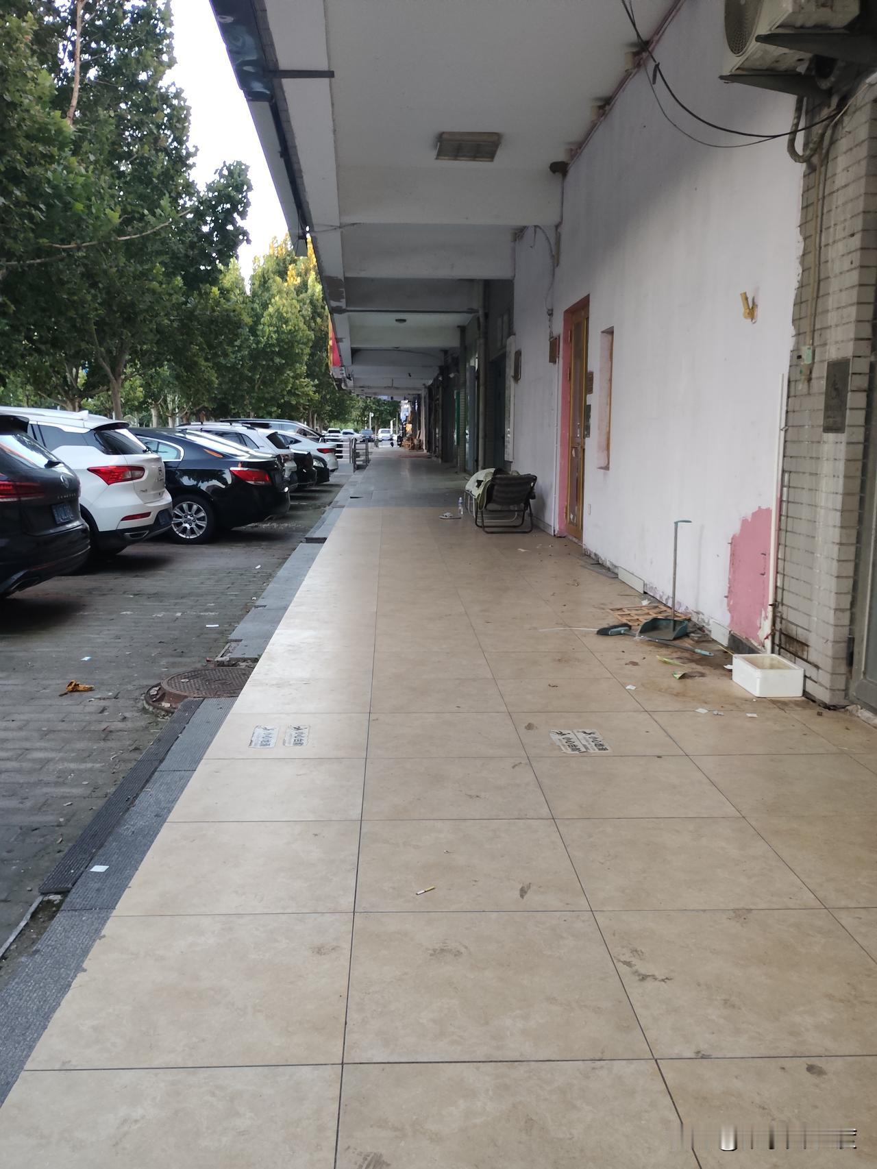 来京求医看病请爱护北京北京大学第一医院大兴院区建成后，比城里的老院区环境好床位