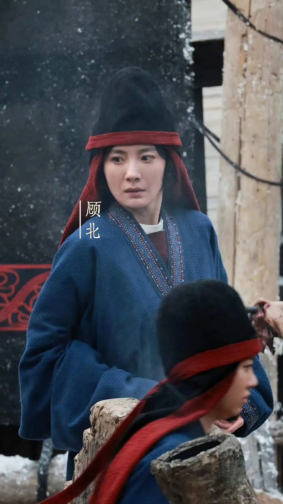 杨幂这妆造有点难评啊，历史上这个时候才14岁吧，状态堪忧