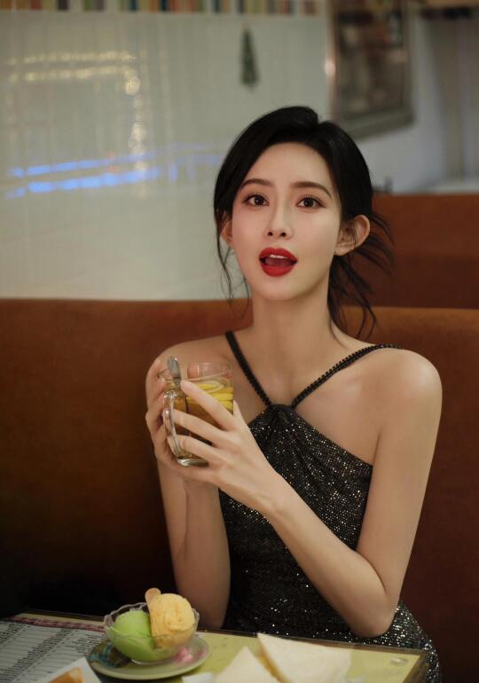 孟子义｜今日份美女