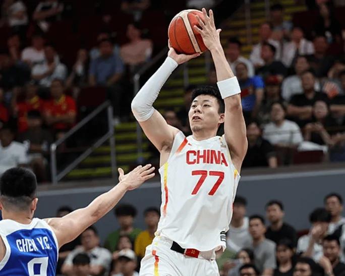 张镇麟现在怎么打成这样了？对阵日本男篮：8分钟，0分0板0助对阵省队男篮：