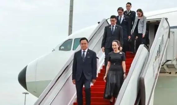 7月19日他抵京，这也是他上任后头一回正式来访。这次行程排得挺满，从上海的世界人