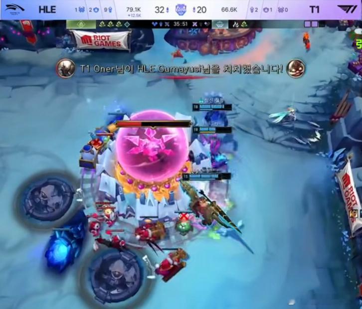 T1打HLE拿到三个赛点，第一个赛点HLE赢了，这把红米的BP正常不少，Zeka