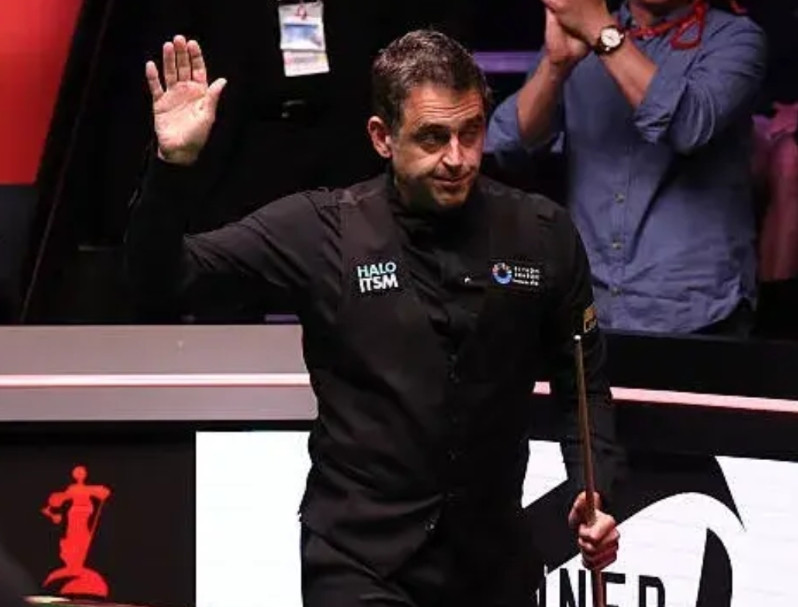 截至目前，在克鲁斯堡至少三次夺得世锦赛冠军的球员排名如下:1.奥沙利文(7次)