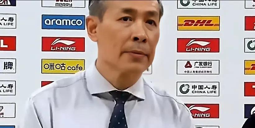 北京男篮，许利民指导，装了一个赛季，天天装，场场装1、我们老的老，小的小2、