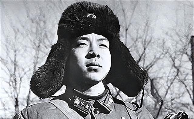 1962年，雷锋被木杆砸中头部不幸牺牲！40年后，现场鉴定人说出了事故细节：难以