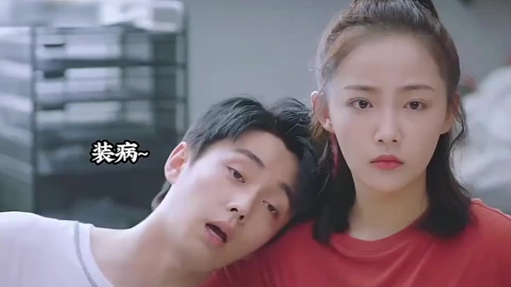 活宝表演失控！真实反应比剧本更搞笑