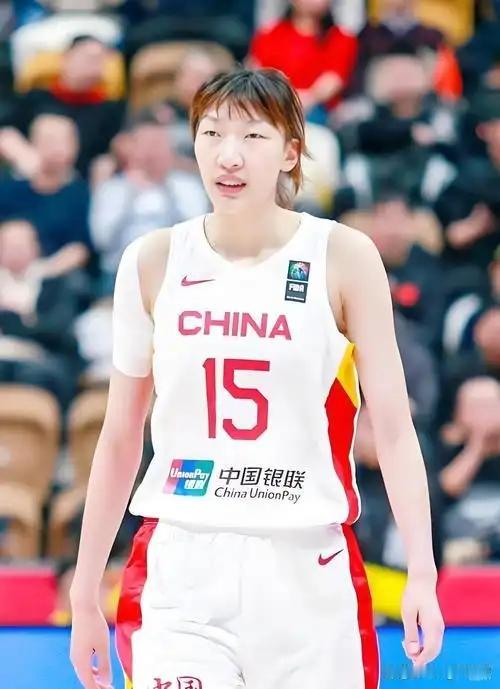 韩旭回绝了四川女篮给出的400万年薪，转头跟纽约自由人签了一份27.7万美元的合